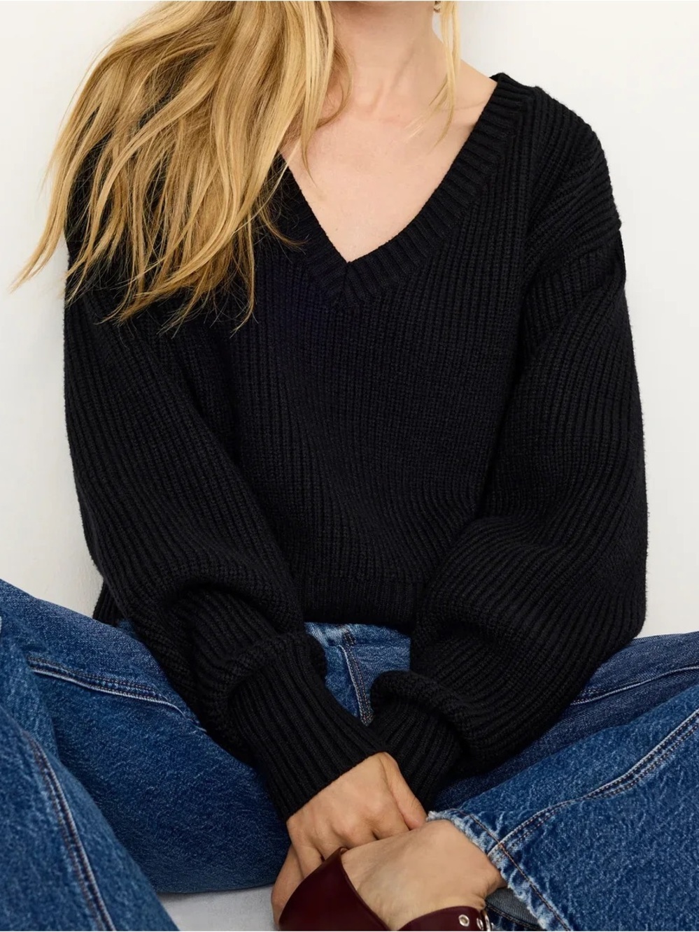 Good American Cozy Deep V-Neck Sweater : Medium